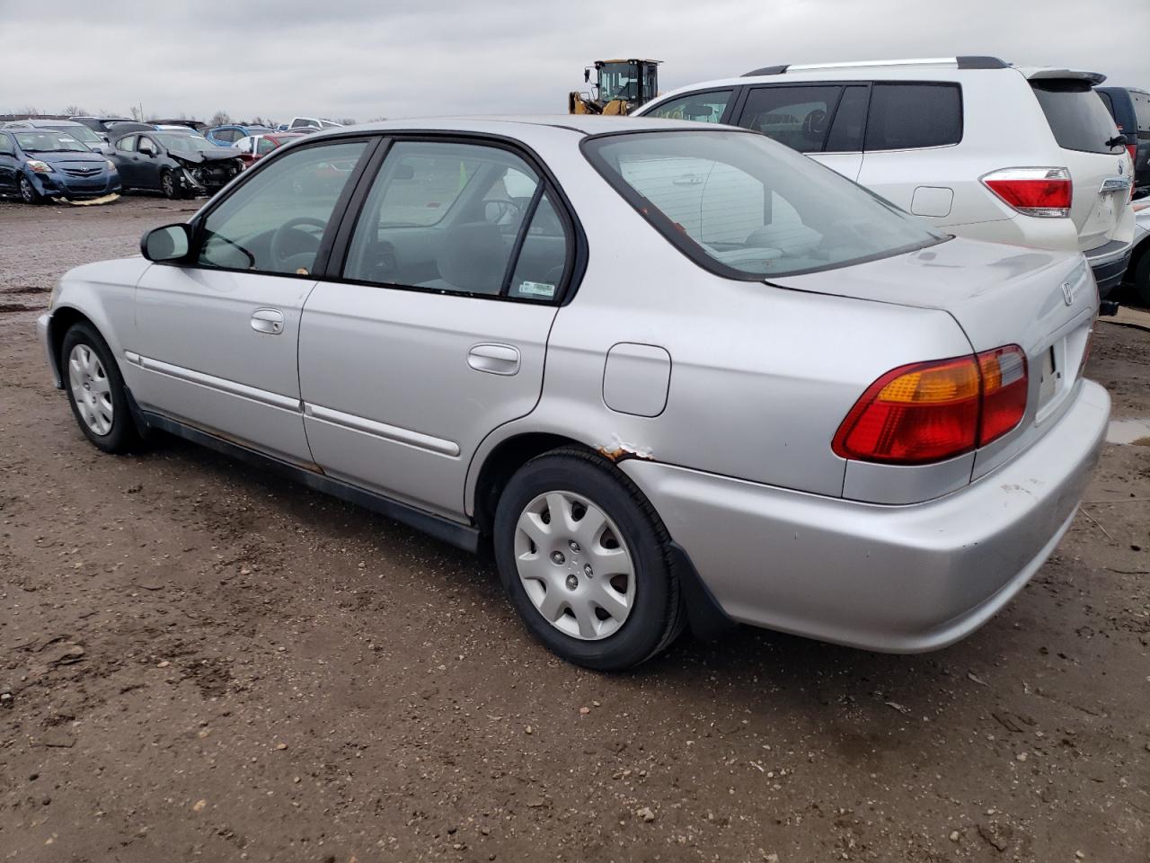 Изображение 2 2000 HONDA CIVIC BASE 2000 с VIN 2HGEJ6617YH572214