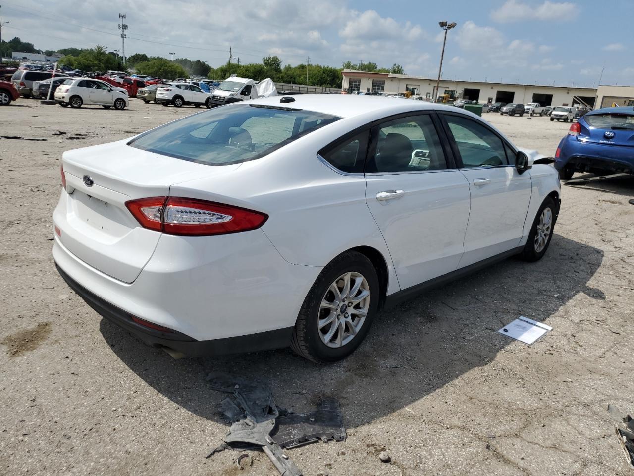 Изображение 3 2015 FORD FUSION S 2015 с VIN 1FA6P0G75F5131452