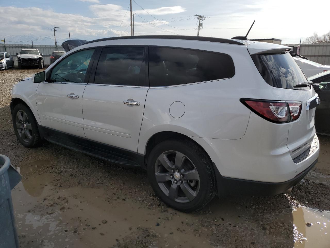 Obraz 2 z 2017 CHEVROLET TRAVERSE LT 2017 z VIN 1GNKVHKD6HJ224072