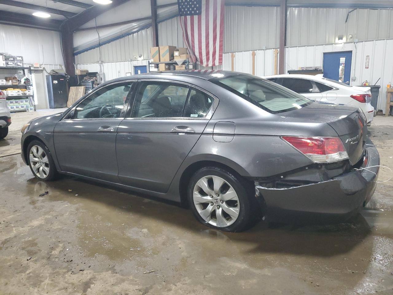 Image 2 of 2010 HONDA ACCORD EX 2010 with VIN 1HGCP2F71AA001924