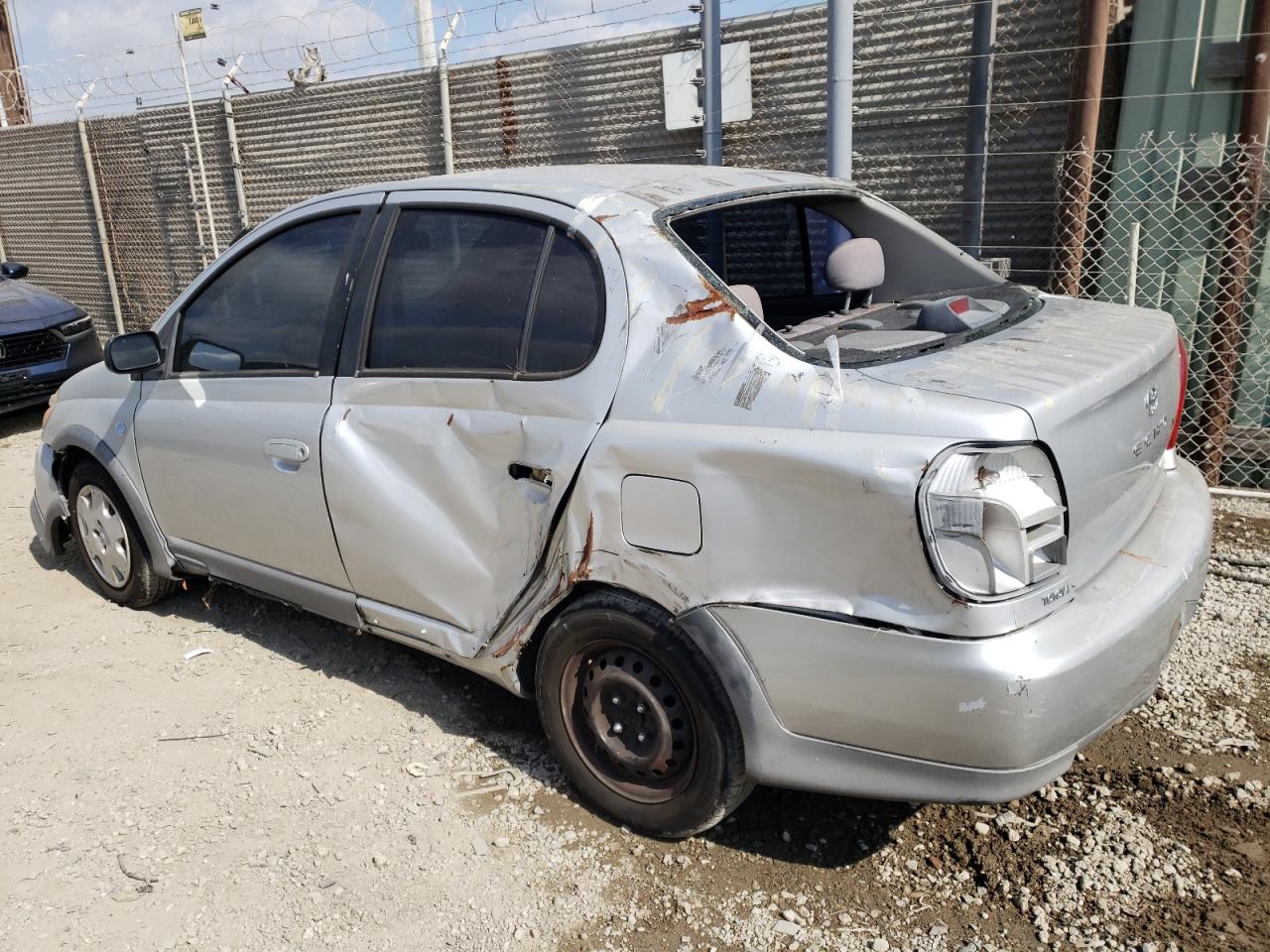 Изображение 2 2001 TOYOTA ECHO  2001 с VIN JTDBT123410174913