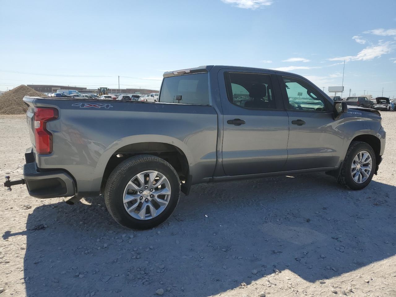 Image 3 of 2019 CHEVROLET SILVERADO K1500 CUSTOM 2019 with VIN 3GCPYBEH0KG305675