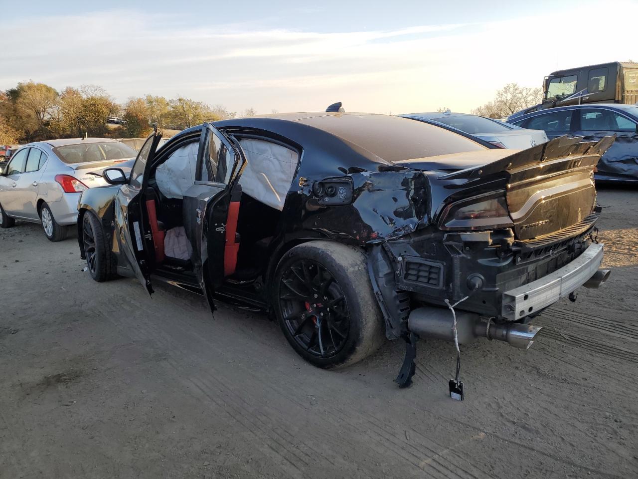 Image 2 of 2019 DODGE CHARGER SCAT PACK 2019 with VIN 2C3CDXGJ2KH723182