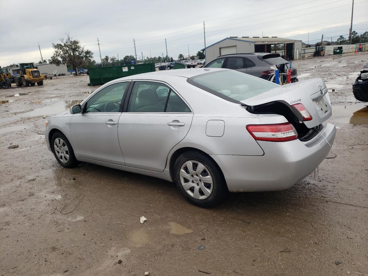 Image 2 of 2010 TOYOTA CAMRY BASE 2010 with VIN 4T1BF3EK6AU025543