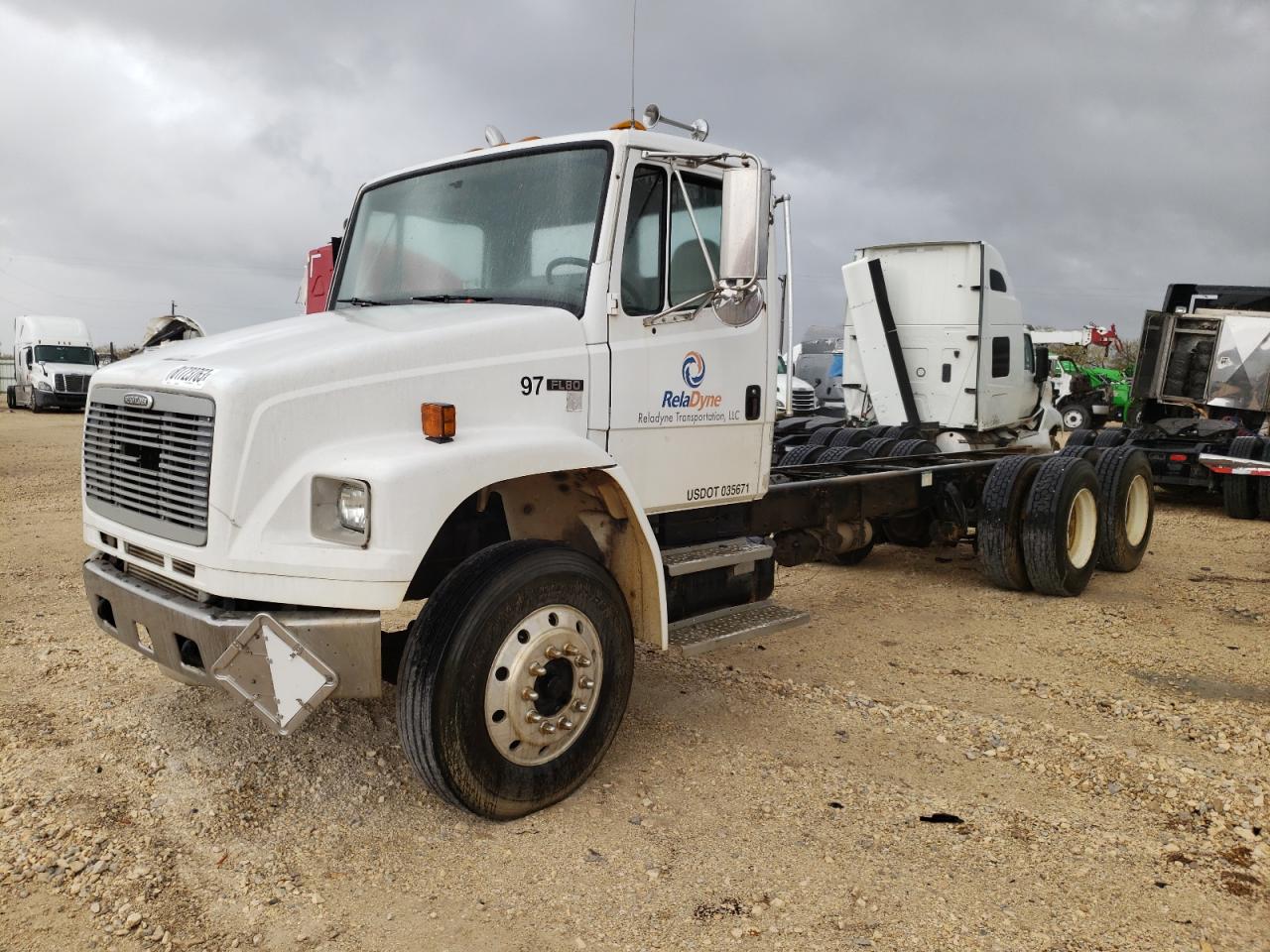 Изображение 2 2002 FREIGHTLINER MEDIUM CONVENTIONAL FL80 2002 с VIN 1FVHBXAK12HJ56188