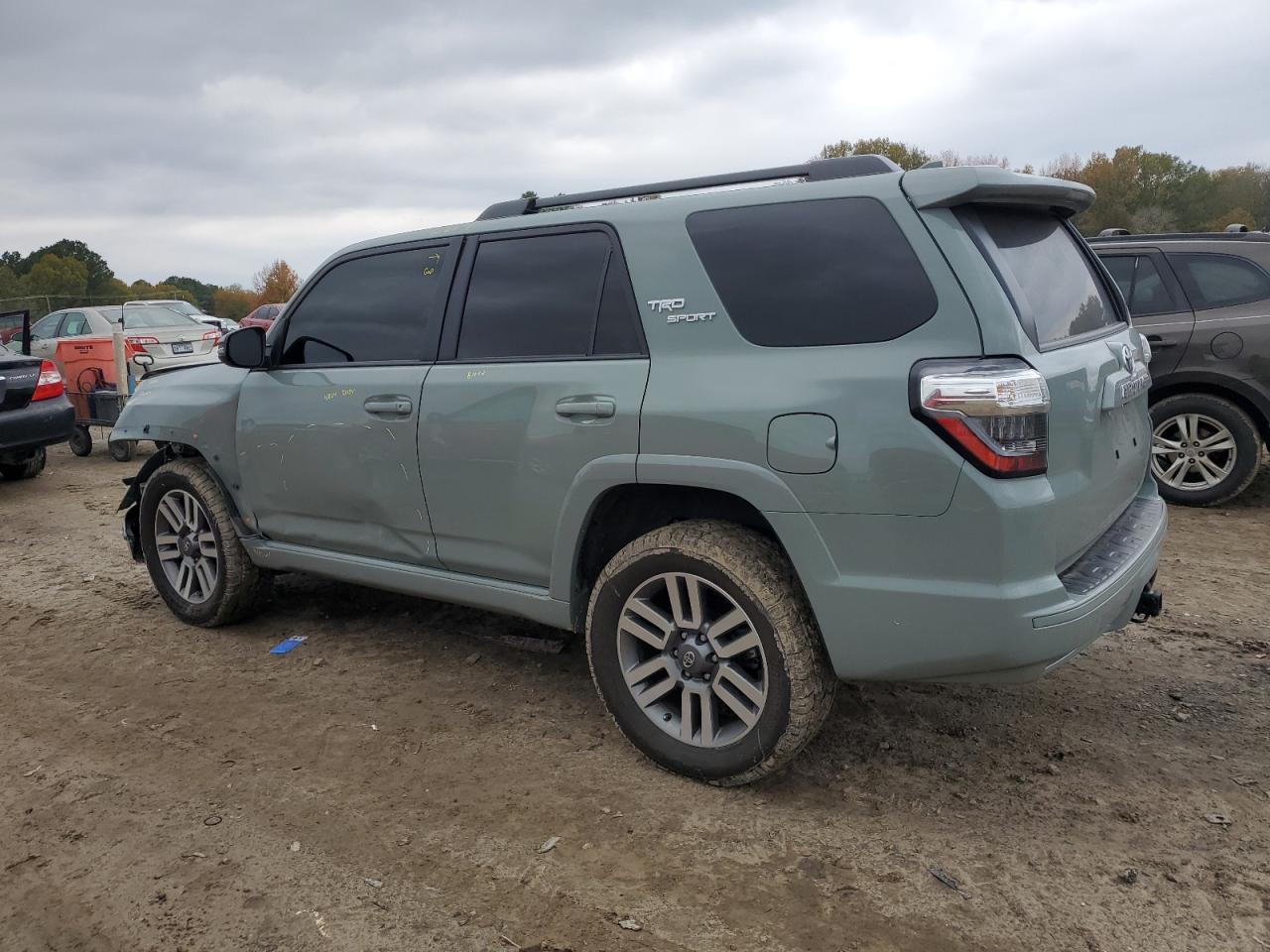 Image 2 of 2023 TOYOTA 4RUNNER SE 2023 with VIN JTESU5JR4P6099089
