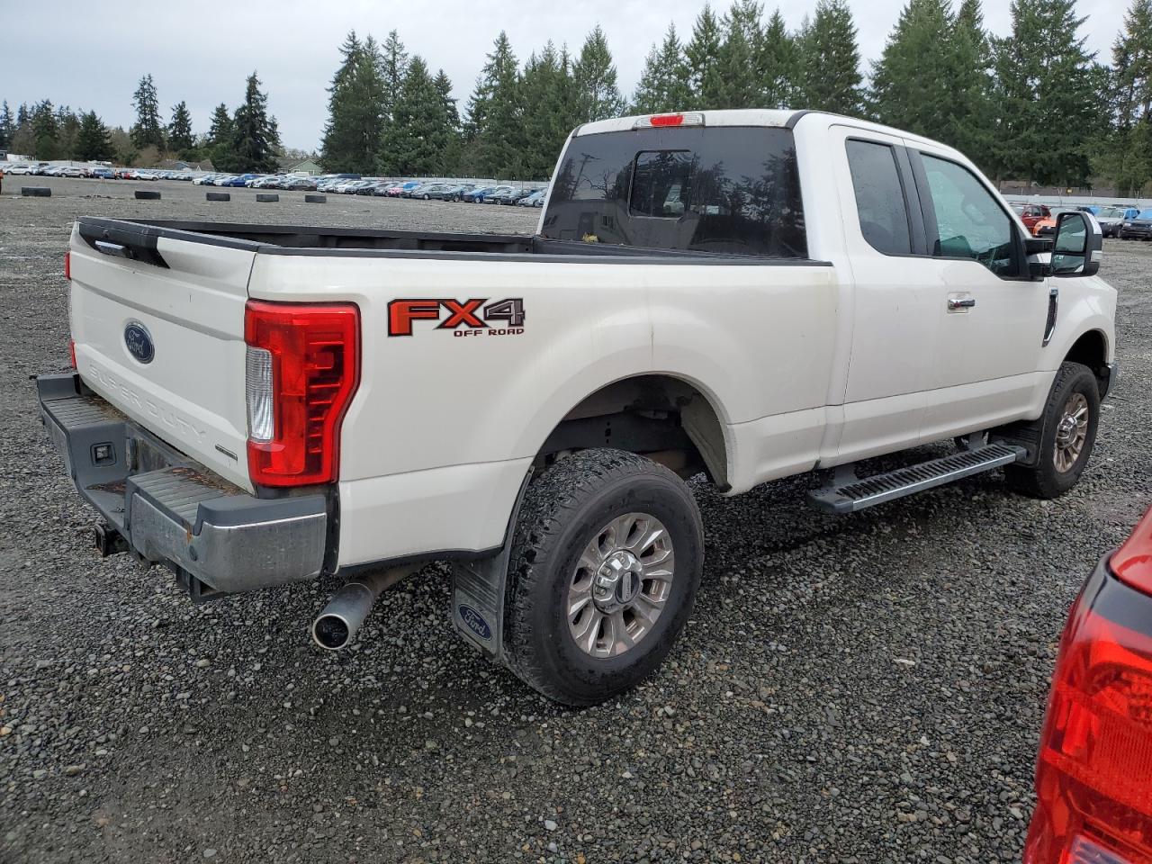 Image 3 of 2017 FORD F250 SUPER DUTY 2017 with VIN 1FT7X2B60HEC98541