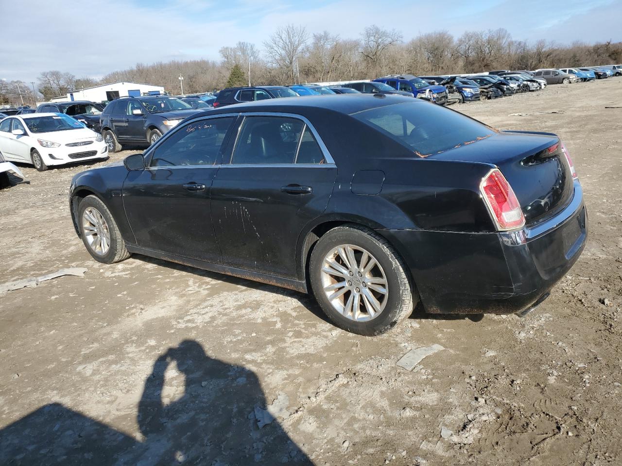 Изображение 2 2013 CHRYSLER 300  2013 с VIN 2C3CCAAG8DH540028
