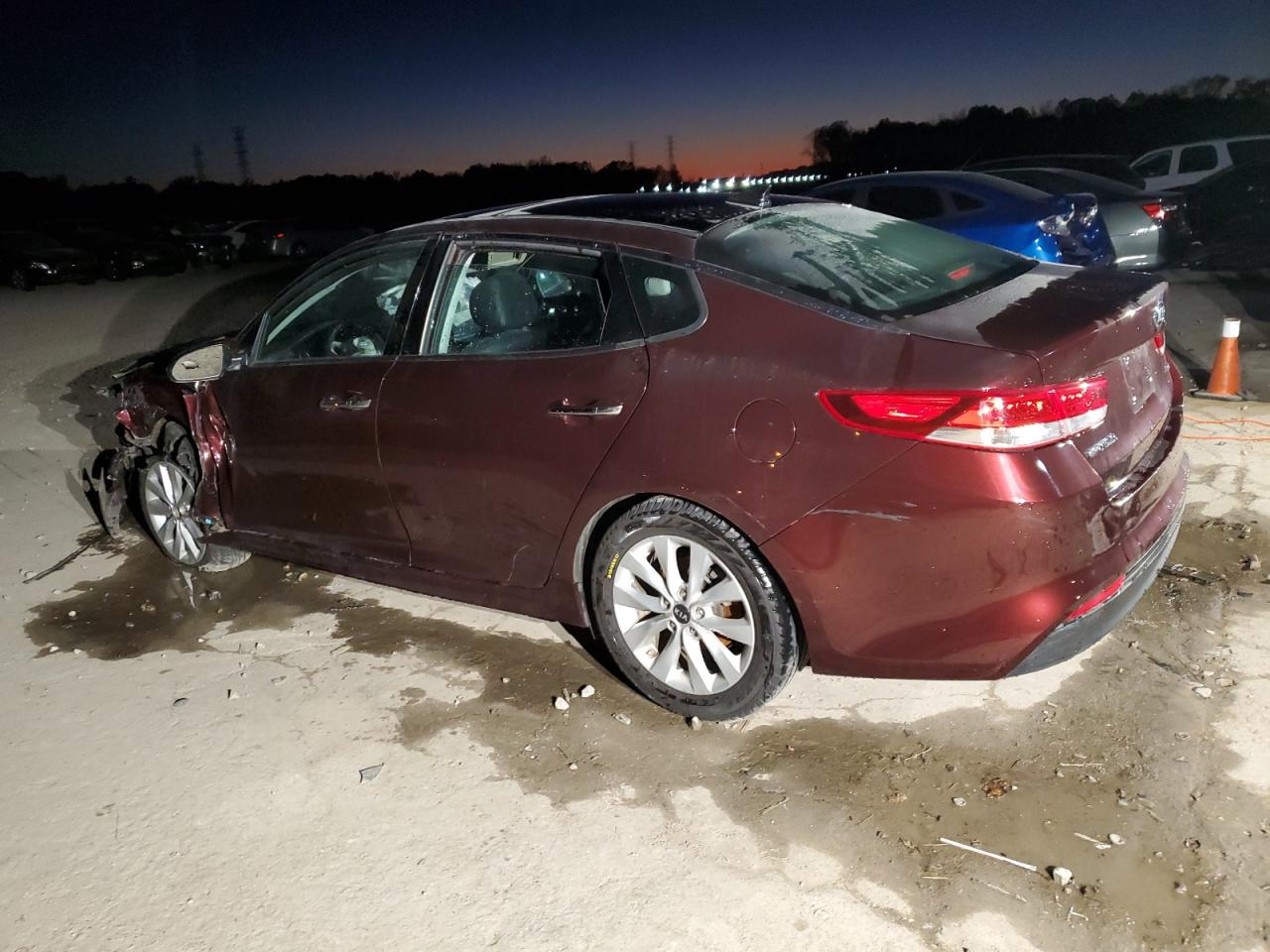 Image 2 of 2016 KIA OPTIMA EX 2016 with VIN 5XXGU4L30GG108787