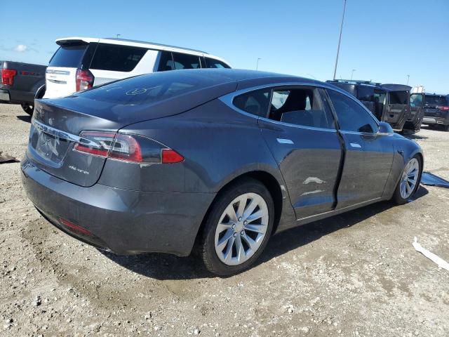 Obraz 3 z 2019 TESLA MODEL S  2019 z VIN 5YJSA1E27KF334715
