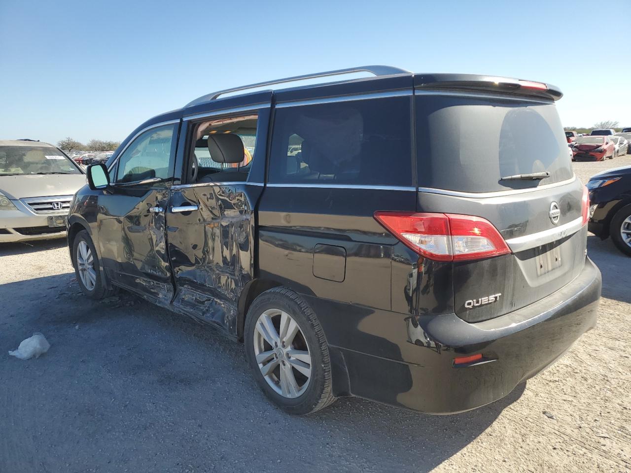 Obraz 2 z 2015 NISSAN QUEST S 2015 z VIN JN8AE2KP3F9131427