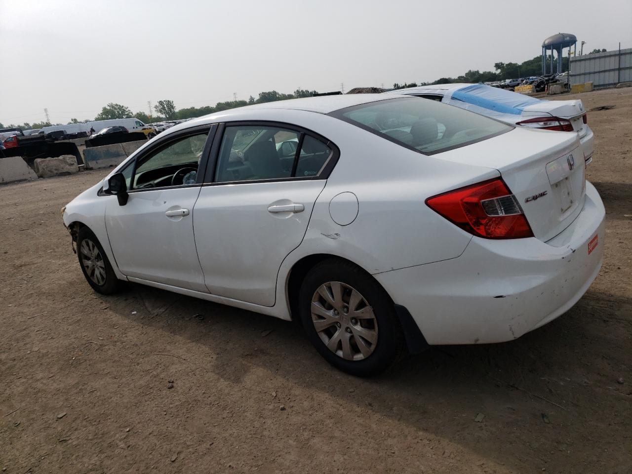 Изображение 2 2012 HONDA CIVIC LX 2012 с VIN 19XFB2F51CE003620