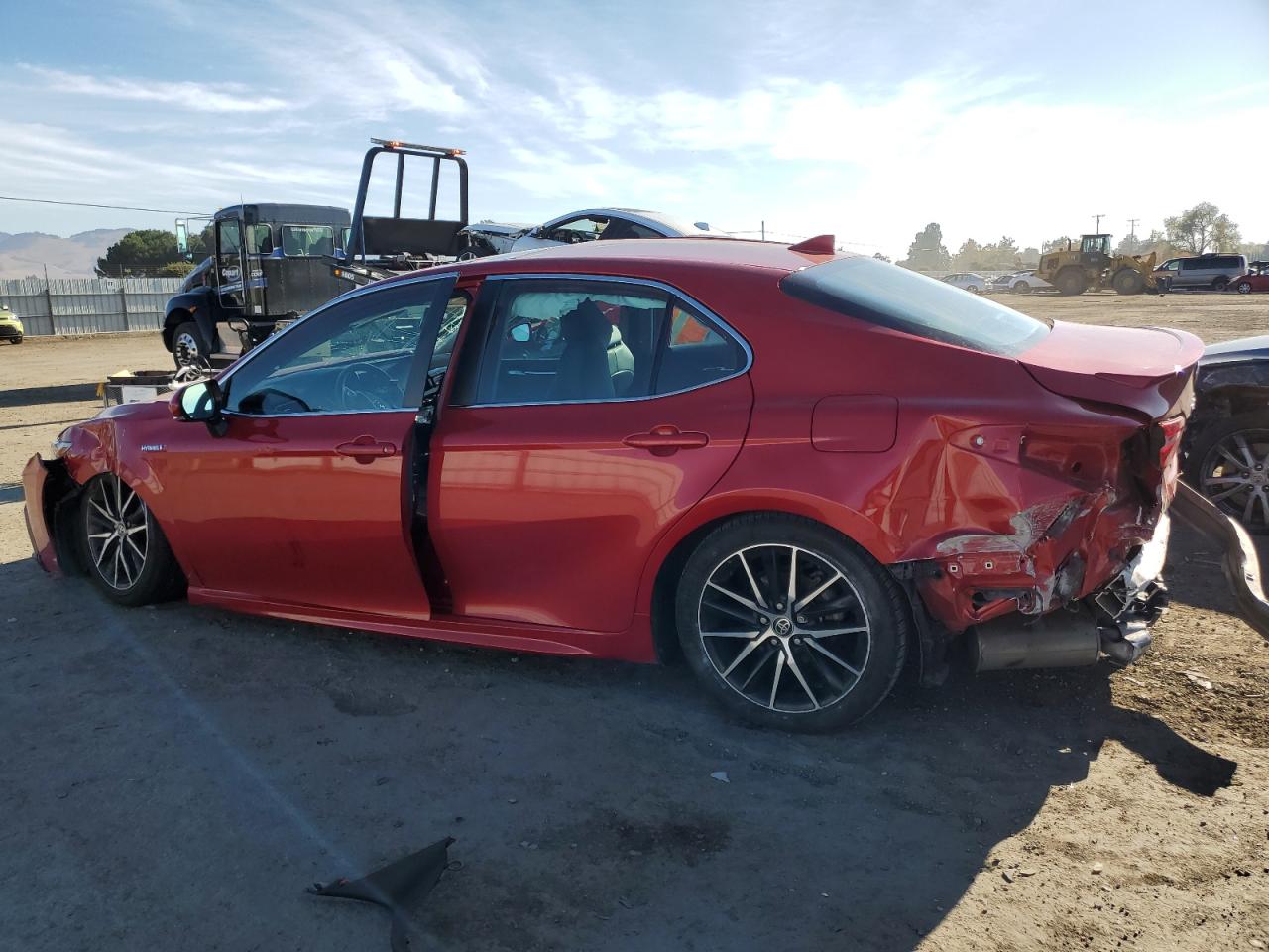 Изображение 2 2021 TOYOTA CAMRY SE 2021 с VIN 4T1S31AK9MU023681