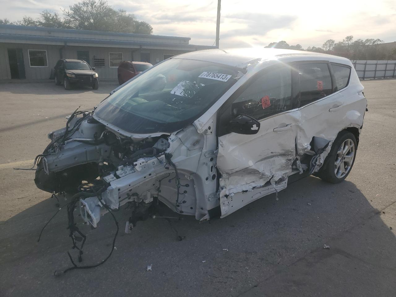 Image 1 of 2017 FORD ESCAPE SE 2017 with VIN 1FMCU9G91HUA55034