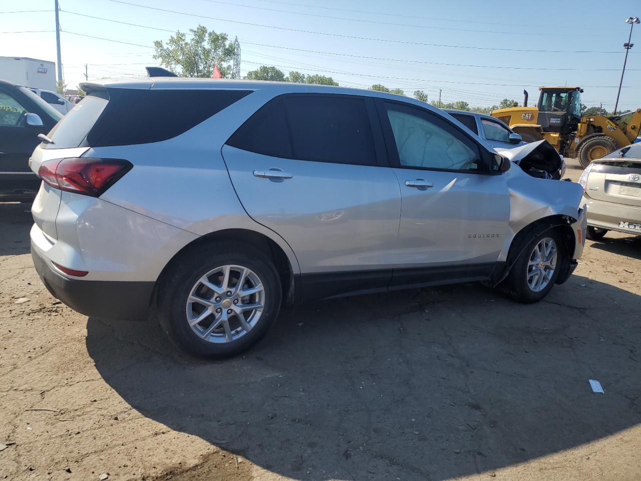 Image 3 of 2022 CHEVROLET EQUINOX LS 2022 with VIN 2GNAXHEV9N6126107