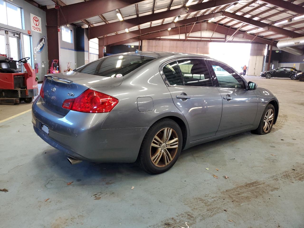 Image 3 of 2013 INFINITI G37  2013 with VIN JN1CV6AR5DM765897