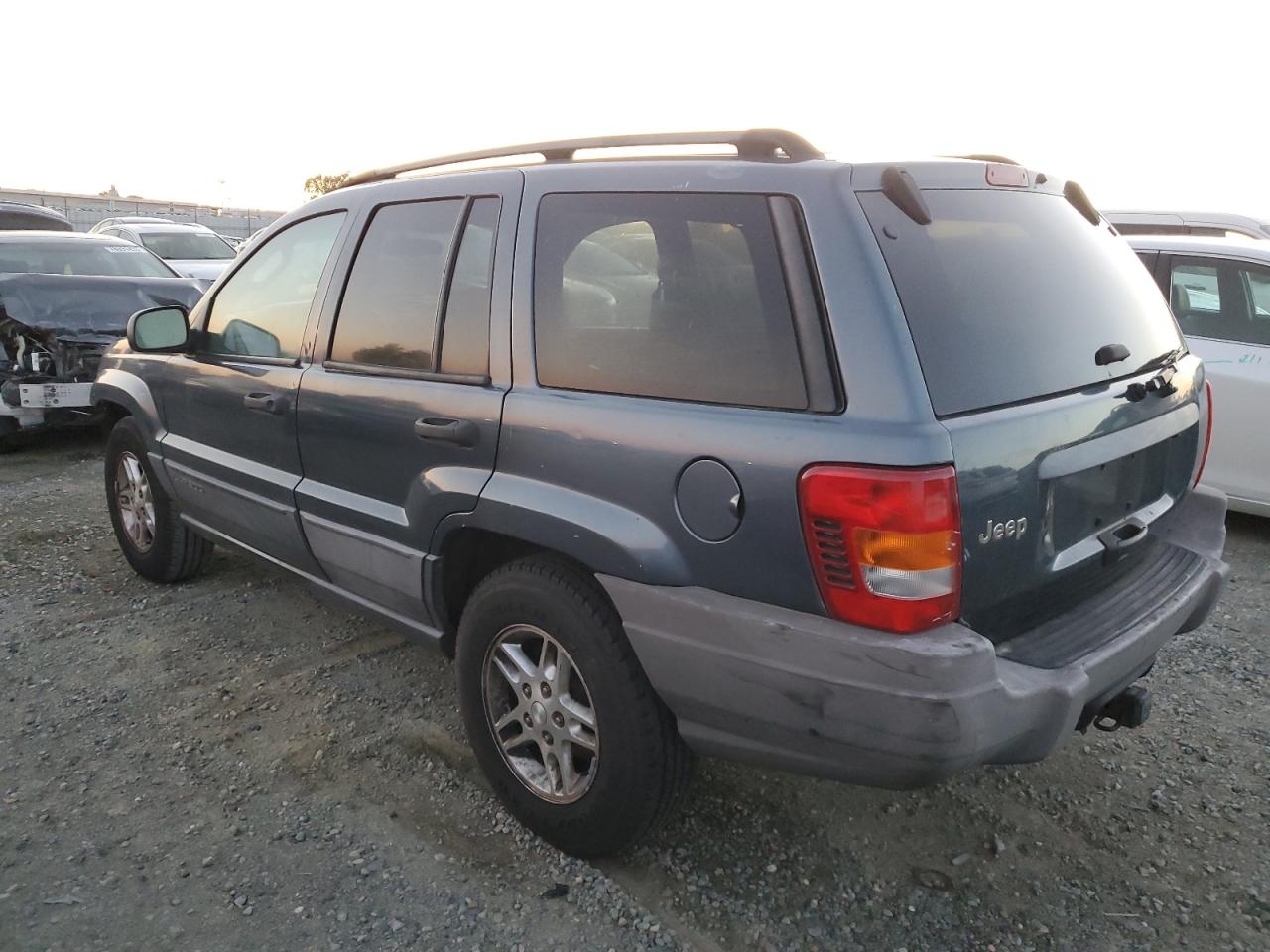 Obraz 2 z 2003 JEEP GRAND CHEROKEE LAREDO 2003 z VIN 1J4GW48SX3C512405