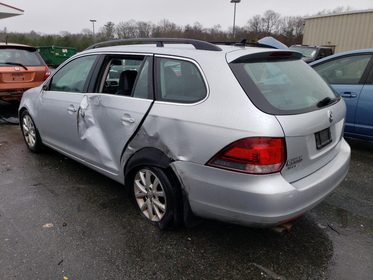 Image 2 of 2014 VOLKSWAGEN JETTA S 2014 with VIN 3VWPP7AJ5EM612707