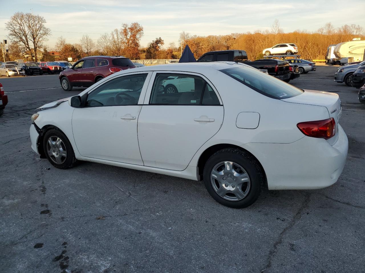 Obraz 2 z 2009 TOYOTA COROLLA BASE 2009 z VIN JTDBL40E699094493