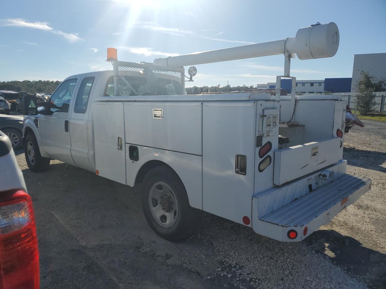 Image 2 of 2010 FORD F350 SUPER DUTY 2010 with VIN 1FTWX3AR3AEA55275