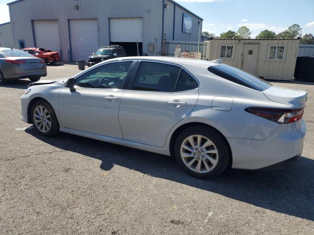 Obraz 2 z 2022 TOYOTA CAMRY LE 2022 z VIN 4T1C11AK6NU061431