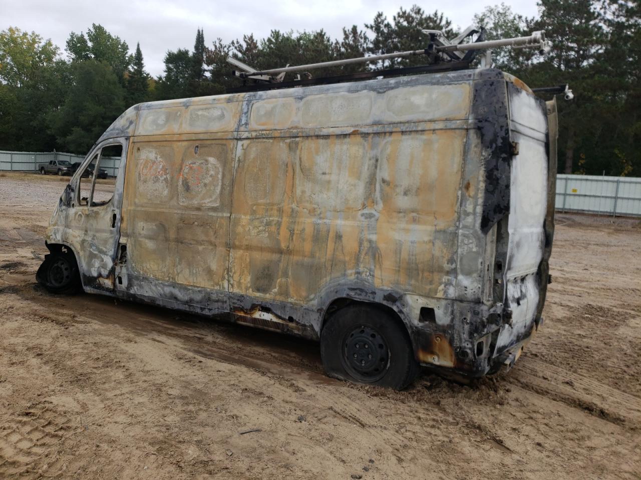 Image 2 of 2022 RAM PROMASTER 2500 2500 HIGH 2022 with VIN 3C6LRVDG2NE135445