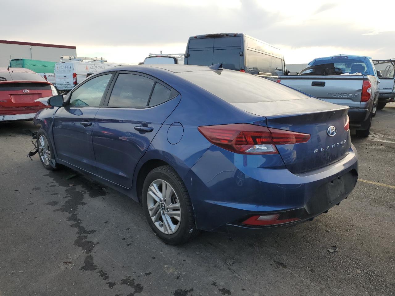 Изображение 2 2020 HYUNDAI ELANTRA SEL 2020 с VIN 5NPD84LF3LH560040