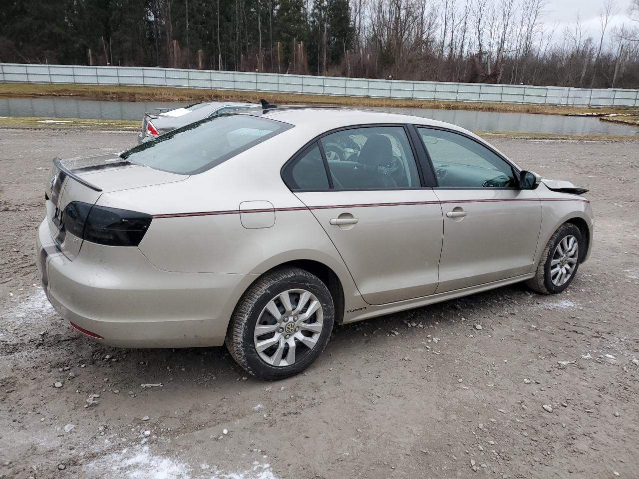 Image 3 of 2014 VOLKSWAGEN JETTA SE 2014 with VIN 3VWD17AJ9EM286625