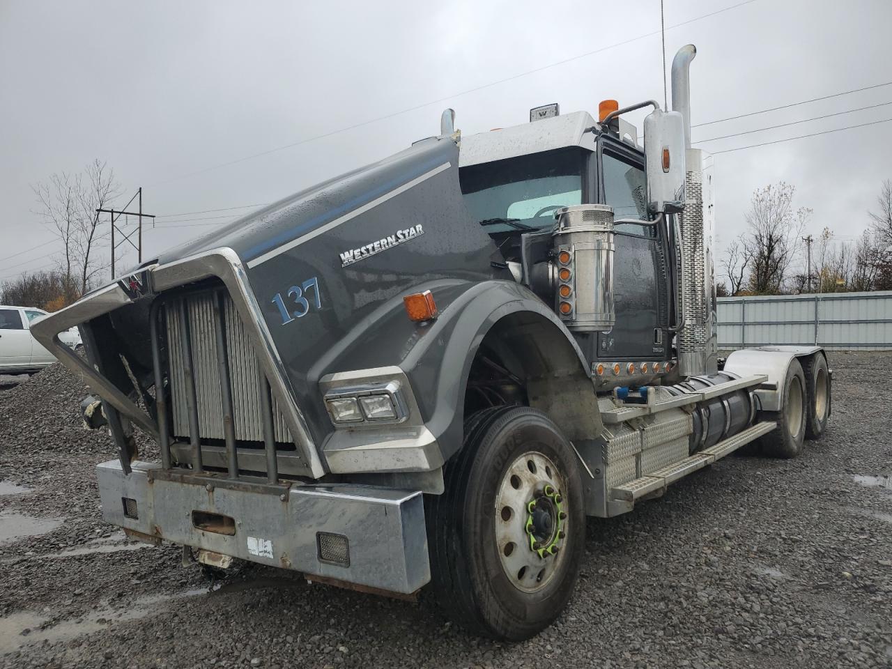 Obraz 2 z 2019 WESTERN STAR/AUTO CAR CONVENTIONAL 4900FA 2019 z VIN 5KJJAED15KPKJ8854