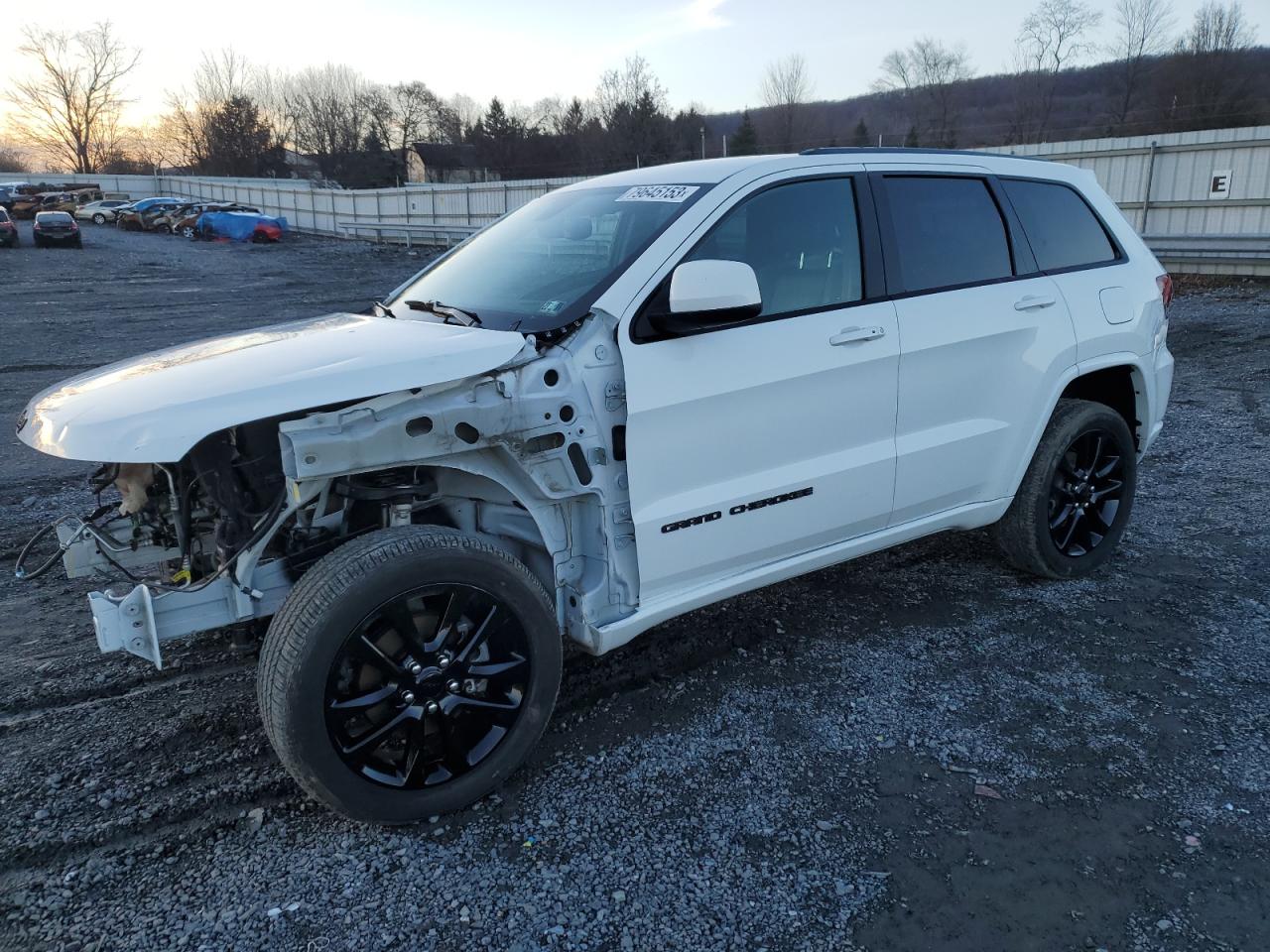 Изображение 2020 JEEP GRAND CHEROKEE LAREDO 2020