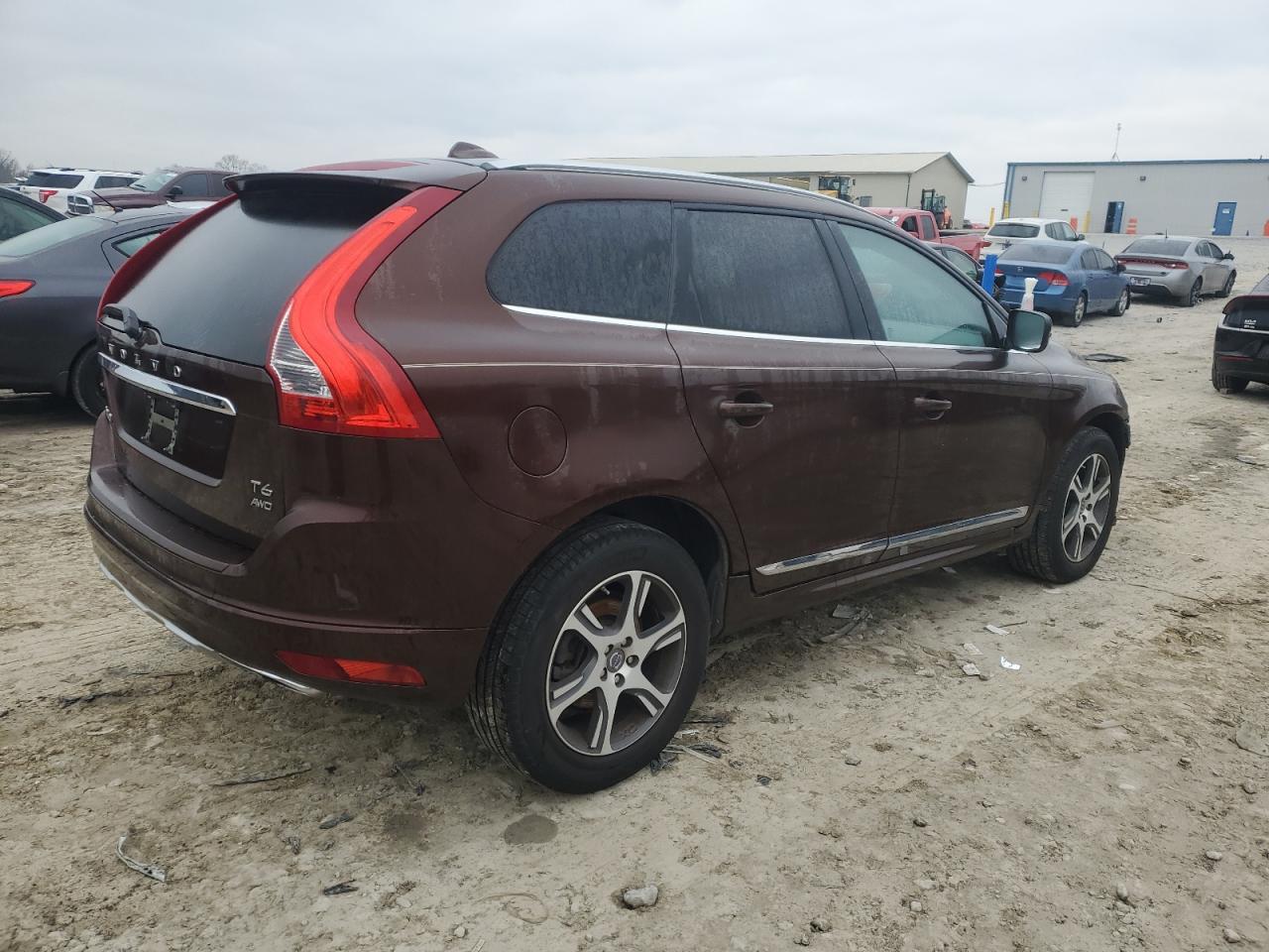 Изображение 3 2015 VOLVO XC60 T6 PREMIER+ 2015 с VIN YV4902RC3F2574702
