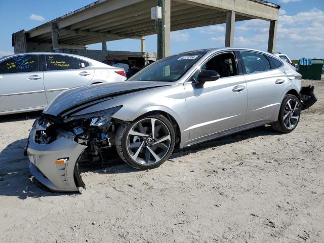 Obraz 1 z 2021 HYUNDAI SONATA SEL PLUS 2021 z VIN 5NPEJ4J20MH131917