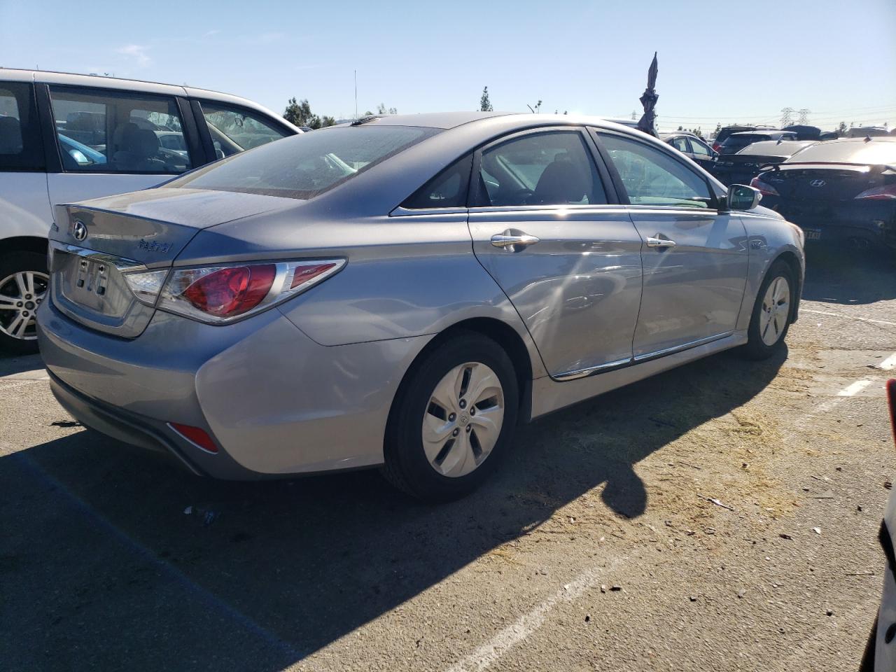 Изображение 3 2015 HYUNDAI SONATA HYBRID 2015 с VIN KMHEC4A43FA133128