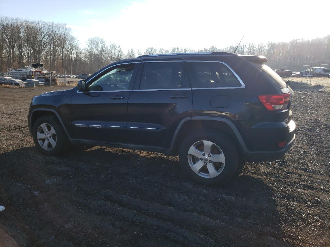 Obraz 2 z 2011 JEEP GRAND CHEROKEE LAREDO 2011 z VIN 1J4RR4GG5BC526935