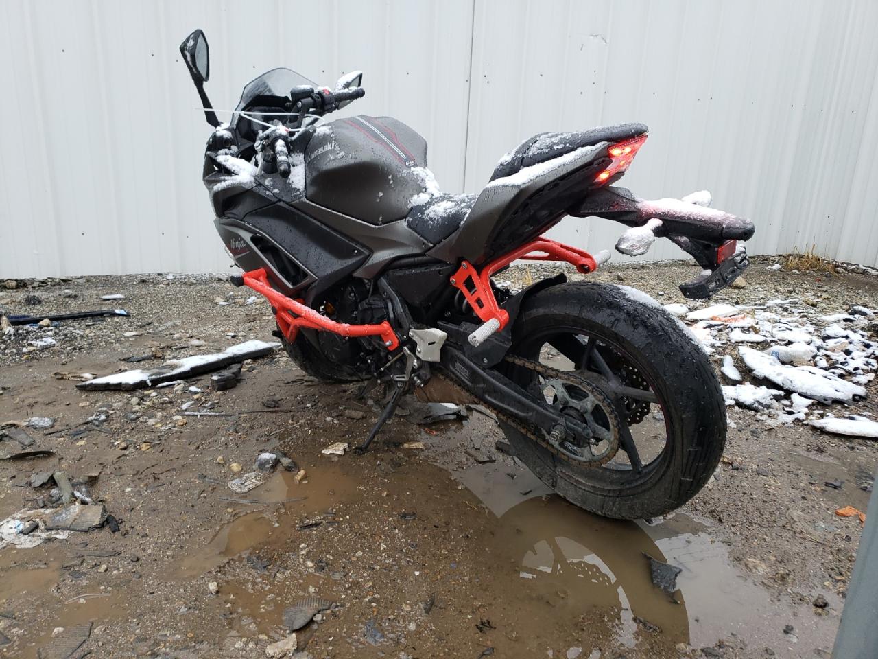Изображение 3 2022 KAWASAKI EX650 N 2022 с VIN ML5EXEN12NDA76140