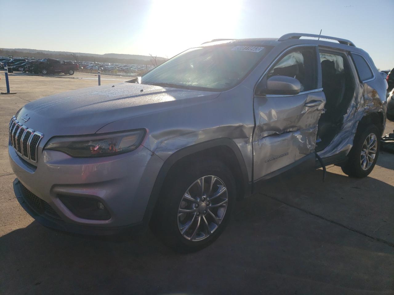 Image 1 of 2019 JEEP CHEROKEE LATITUDE PLUS 2019 with VIN 1C4PJLLB4KD318743