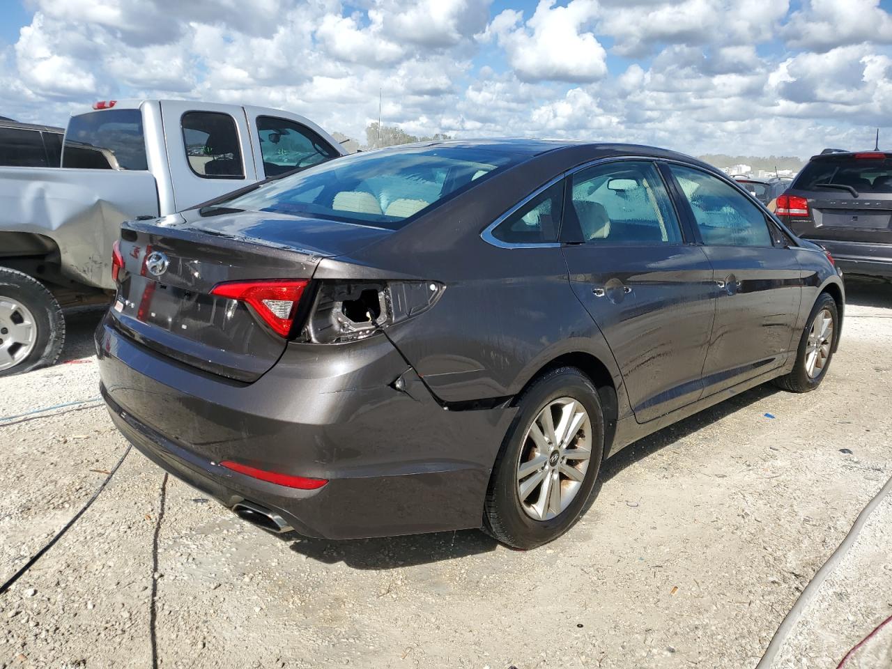 Image 3 of 2017 HYUNDAI SONATA SE 2017 with VIN 5NPE24AF7HH507034