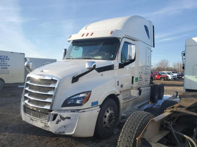 Image 2 of 2020 FREIGHTLINER CASCADIA 126 2020 with VIN 1FUJHHDV0LLKT6967