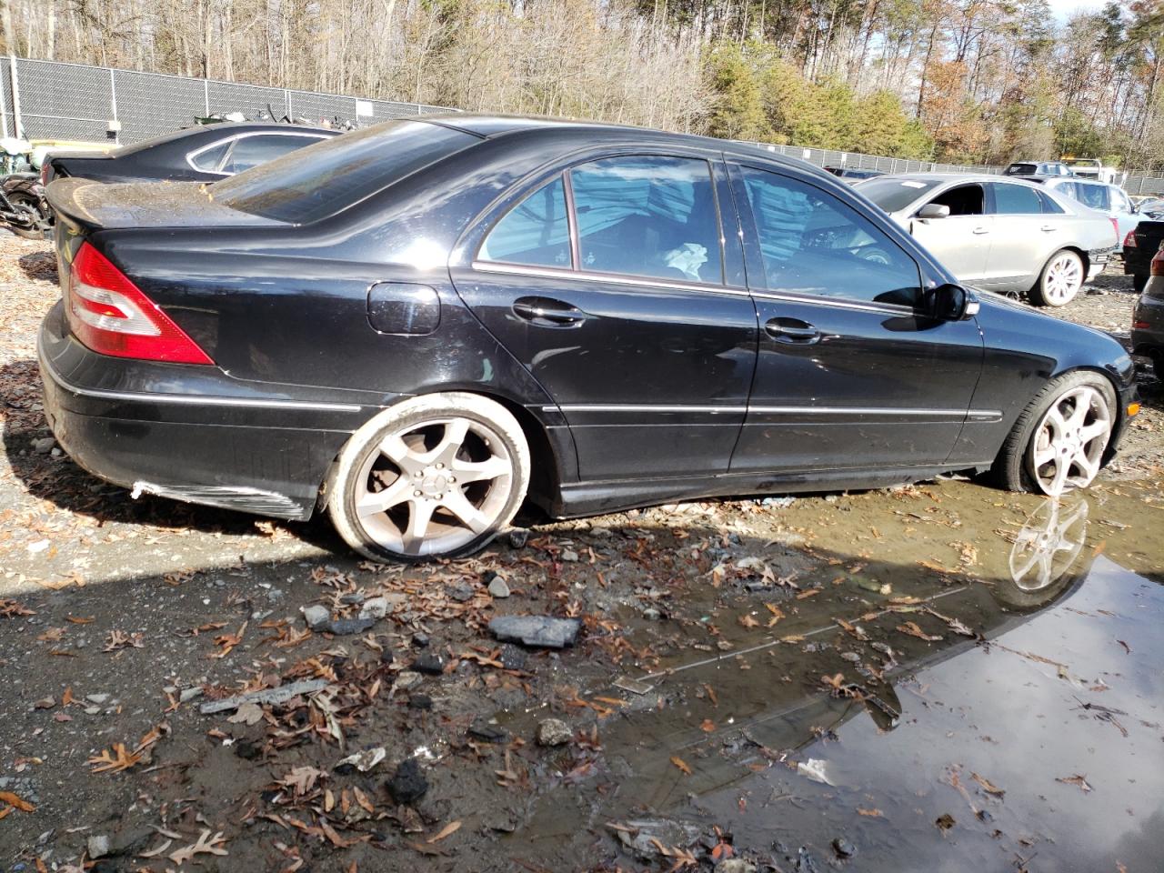 Image 3 of 2007 MERCEDES-BENZ C 230 2007 with VIN WDBRF52HX7F874187
