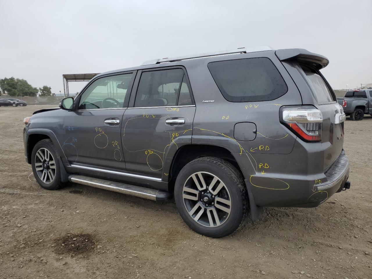 Image 2 of 2018 TOYOTA 4RUNNER SR5/SR5 PREMIUM 2018 with VIN JTEBU5JR5J5508942