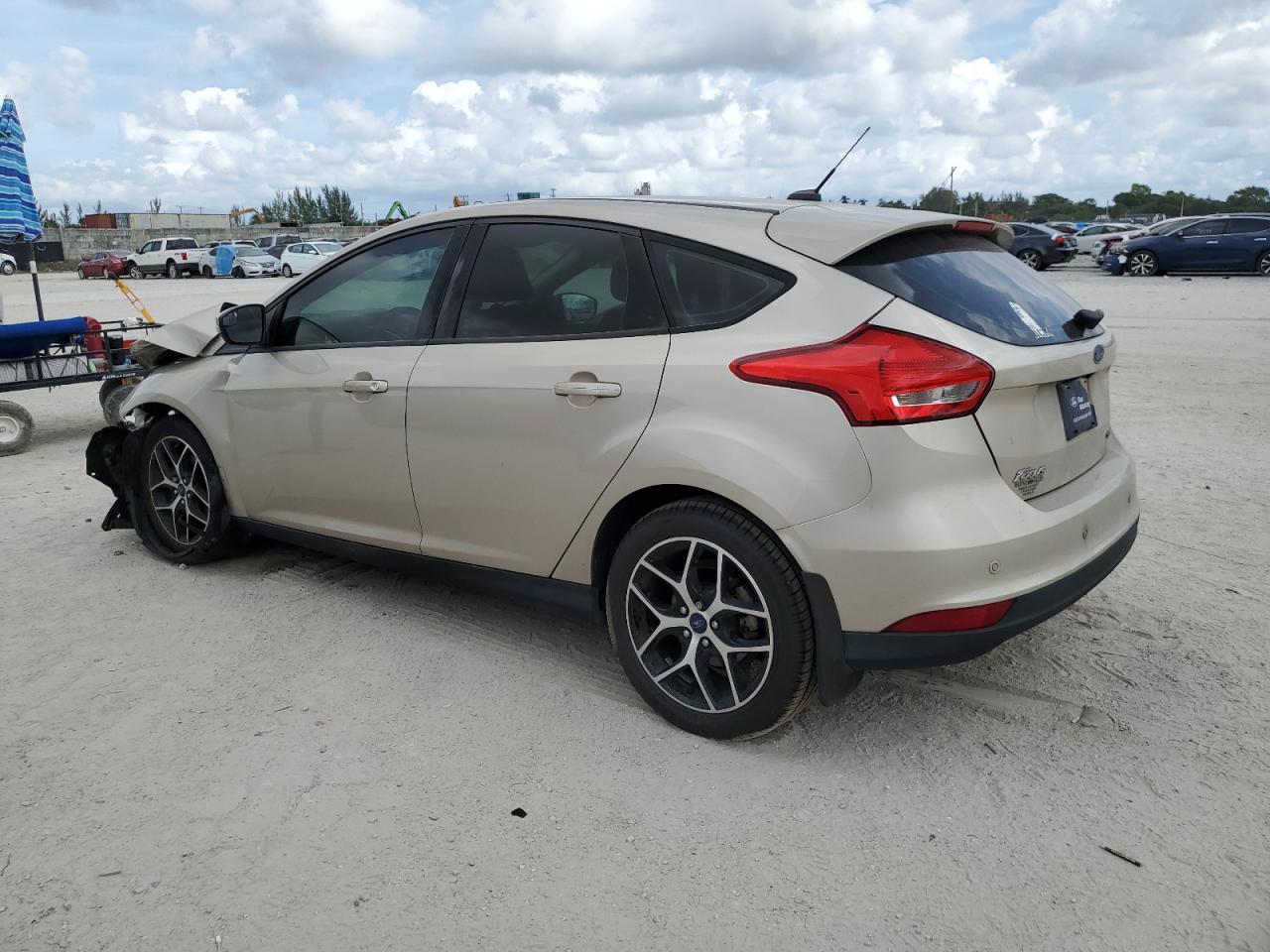 Изображение 2 2018 FORD FOCUS SEL 2018 с VIN 1FADP3M26JL220601