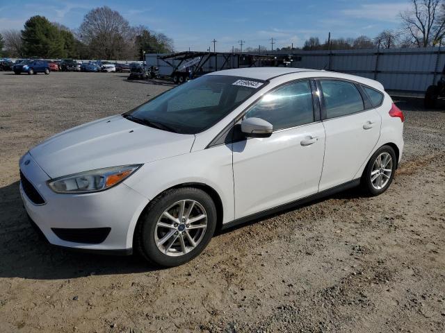 Image 1 of 2015 FORD FOCUS SE 2015 with VIN 1FADP3K22FL381487