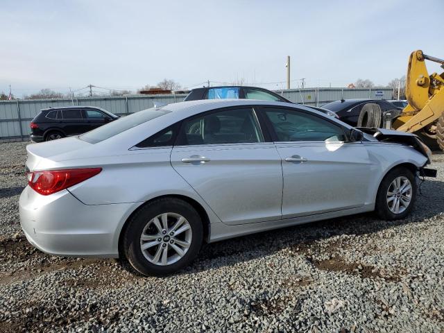 Obraz 3 z 2013 HYUNDAI SONATA GLS 2013 z VIN 5NPEB4AC7DH667964