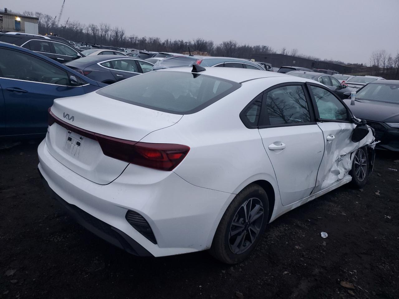 Obraz 3 z 2022 KIA FORTE FE 2022 z VIN 3KPF24AD0NE448153