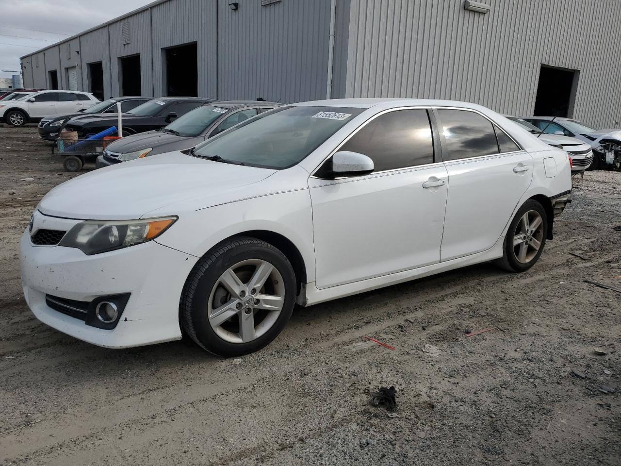 Image 1 of 2014 TOYOTA CAMRY L 2014 with VIN 4T1BF1FK6EU845050