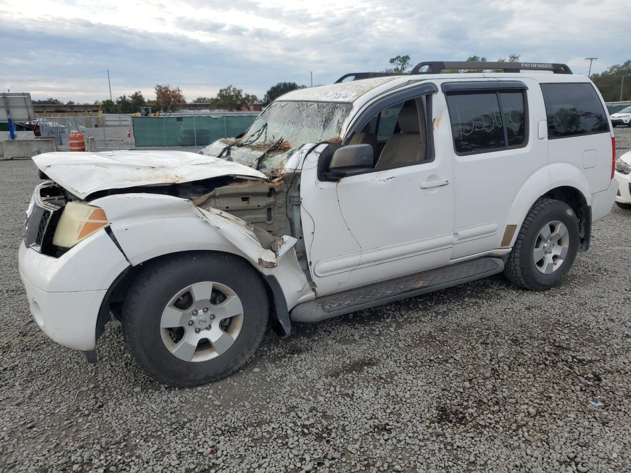 Obraz 1 z 2007 NISSAN PATHFINDER LE 2007 z VIN 5N1AR18U87C621479