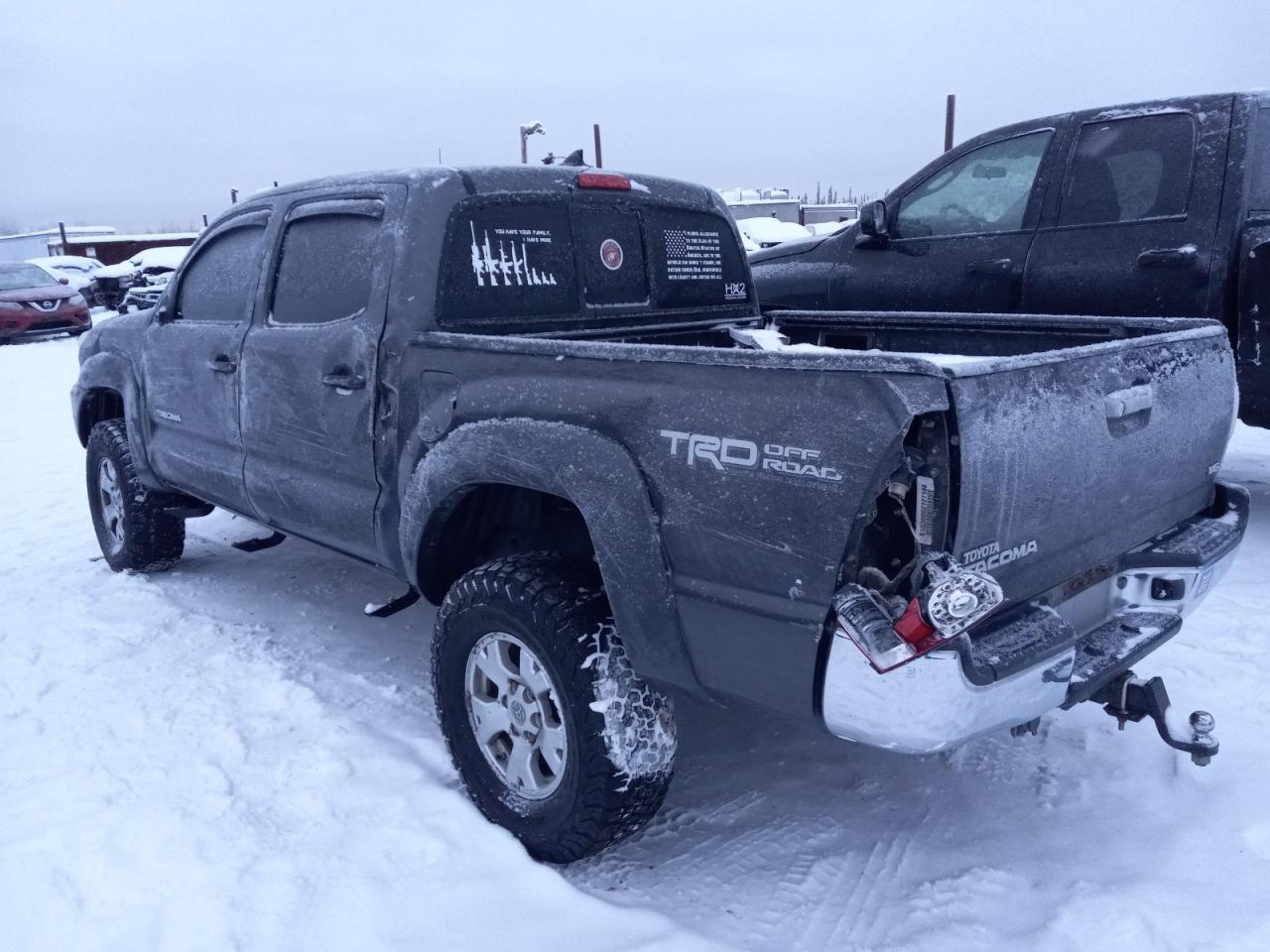 Изображение 2 2012 TOYOTA TACOMA DOUBLE CAB 2012 с VIN 3TMLU4EN9CM095253