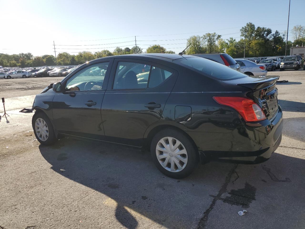 Obraz 2 z 2015 NISSAN VERSA S 2015 z VIN 3N1CN7AP8FL841291