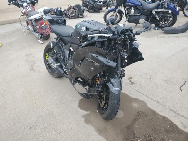 2022 YAMAHA YZFR7  2022 image