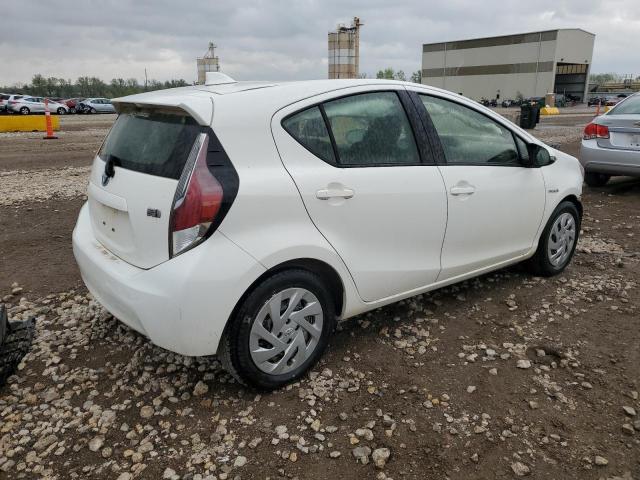 Image 3 of 2016 TOYOTA PRIUS C  2016 with VIN JTDKDTB3XG1132158